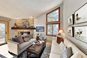 Lakeview Townhome Unit A5 Avon